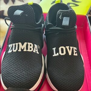 Zumba Fitness Kids Black and White 'ZUMBA LOVE' Slip-On Sneakers